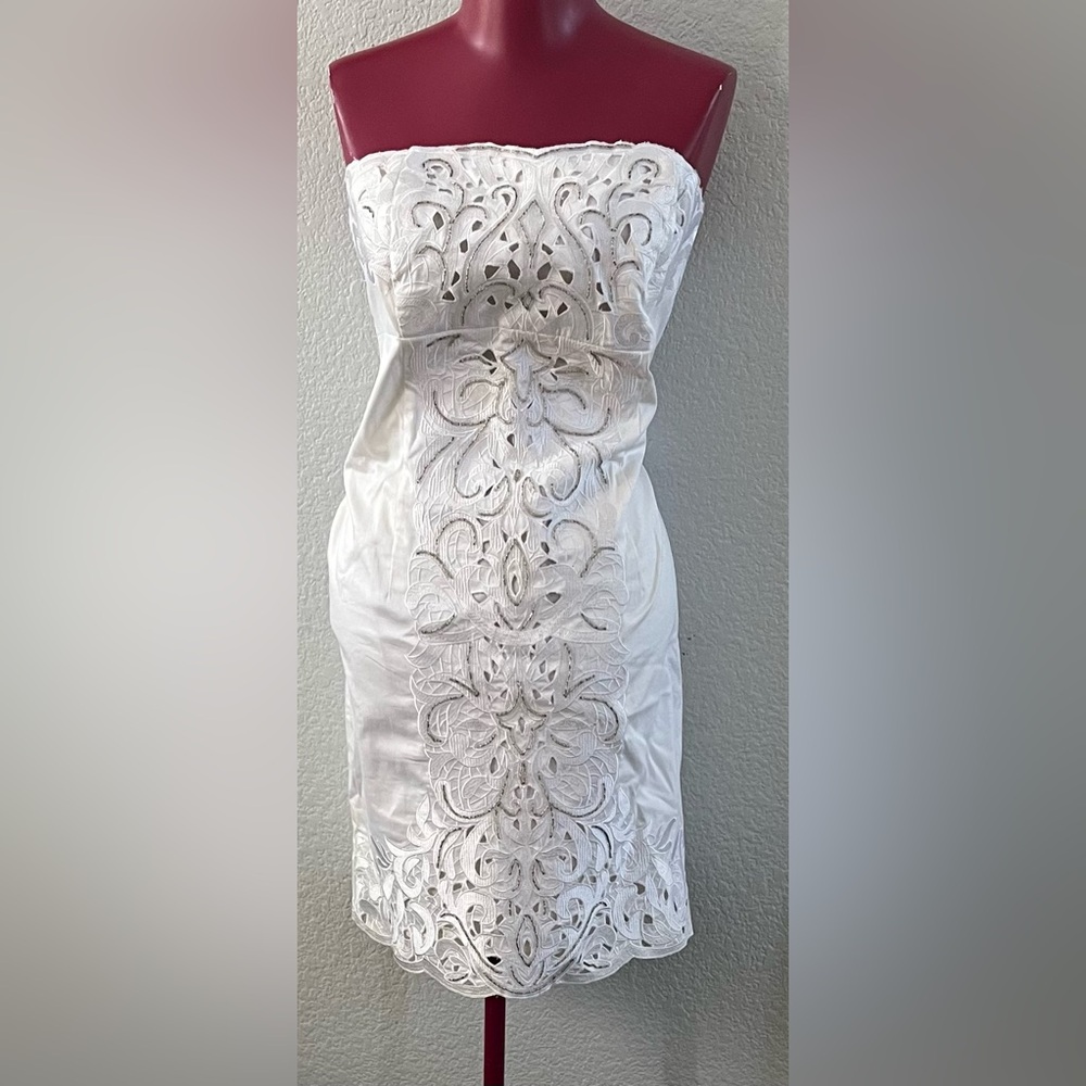 Strapless dress